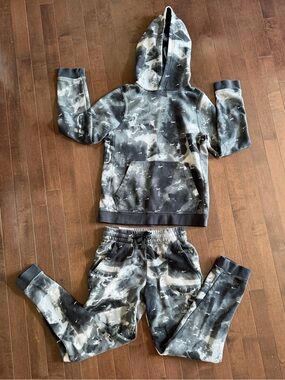 Nike Grey and Black Tie-Dye top and bottom